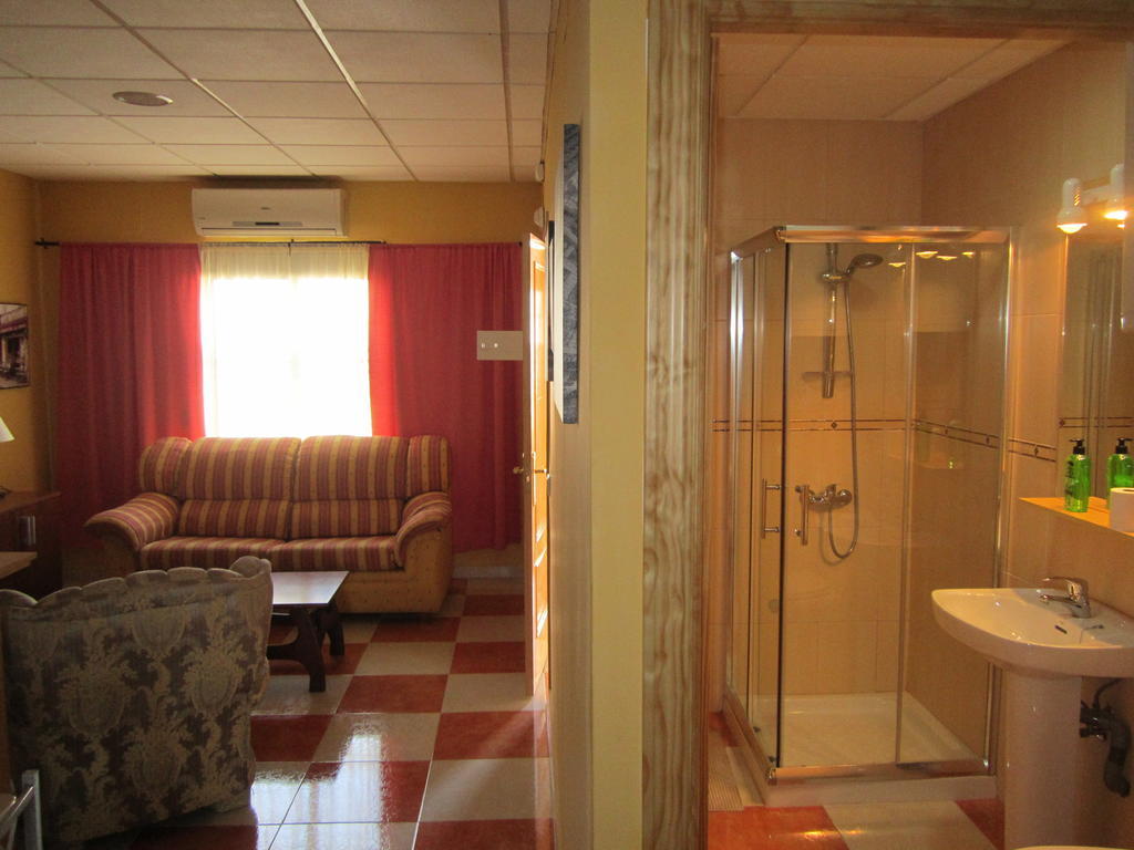 Apartamentos Venta Don Quijote Almagro Room photo